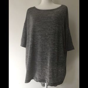 H&M Oversized Gray Hi/Low Short Sleeve Top Small
